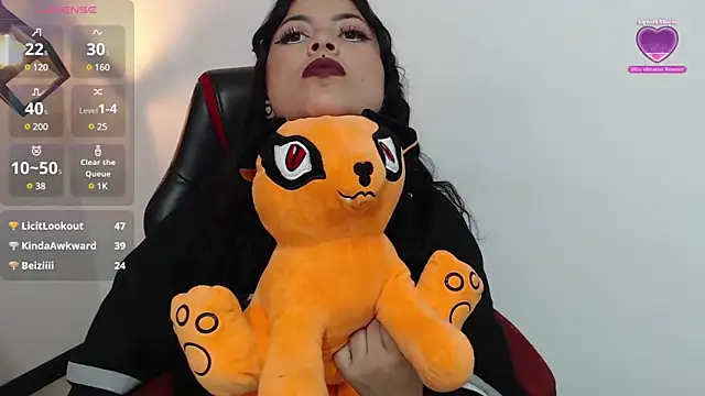 Snapshot of LatentFantasy chatting on January 2025 06:21:01 PM LatentFantasy online show from January 2025 06:21:01 PM