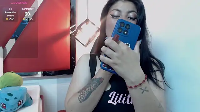 Snapshot of LatentFantasy chatting on February 2025 06:26:01 PM LatentFantasy online show from February 2025 06:26:01 PM