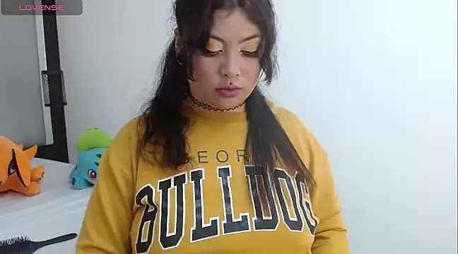 Snapshot of LatentFantasy chatting on March 2025 12:19:02 PM LatentFantasy online show from March 2025 12:19:02 PM