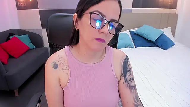 Snapshot of Zara_Jackson chatting on November 2025 12:49:02 PM Zara Jackson online show from November 2025 12:49:02 PM