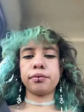 Sweet Chaos online show from October 2025 07:24:01 PM