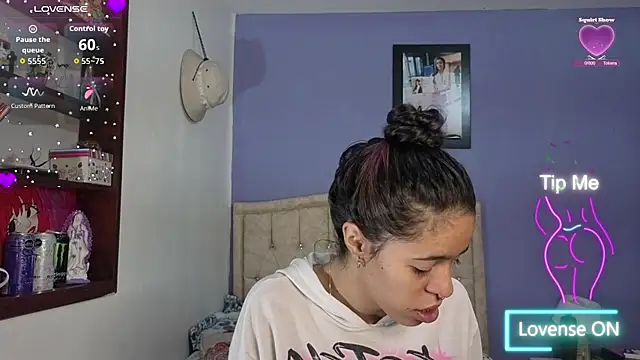 stephania t online show from May 2026 04:34:02 PM