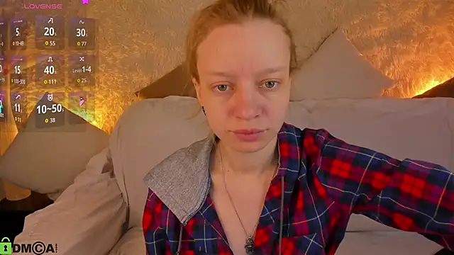 Michelle Blond online show from March 2026 06:17:02 AM