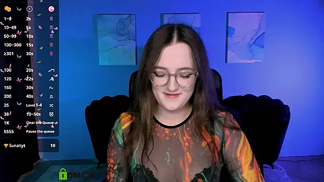 luna berryy online show from November 2025 08:29:01 PM