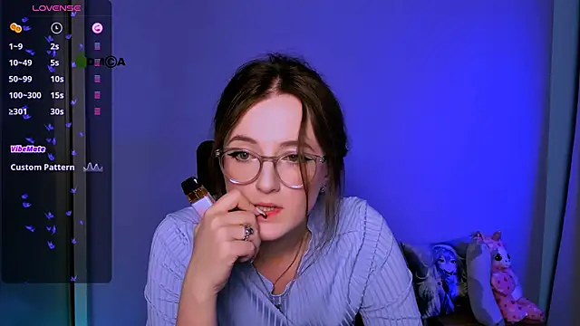 luna berryy online show from November 2025 08:29:01 PM