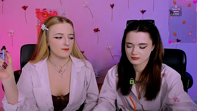 luna berryy online show from March 2026 09:14:01 PM