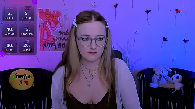 Snapshot of luna_berryy chatting on April 2026 08:04:02 PM luna berryy online show from April 2026 08:04:02 PM
