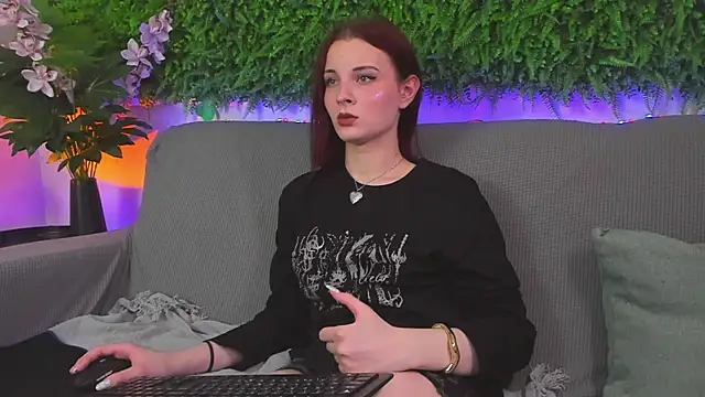 AprilAvery online show from March 2025 10:07:02 PM