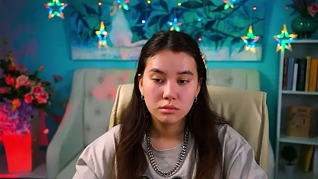 LeesaLee online show from December 2024 11:33:01 AM