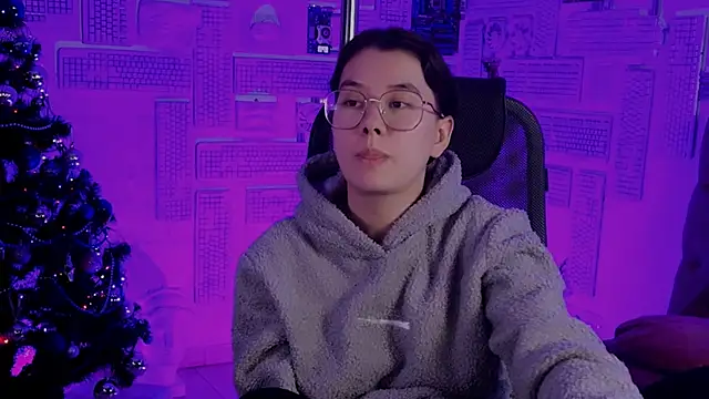 LeesaLee online show from December 2024 07:16:01 AM