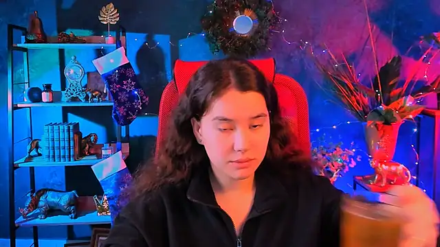 LeesaLee online show from December 2024 04:28:02 AM