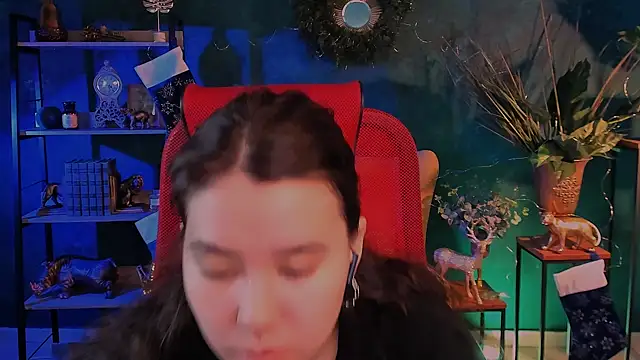 LeesaLee online show from December 2024 09:30:01 AM