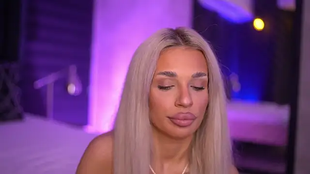 Candy Ivy online show from September 2025 06:13:01 PM