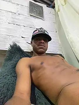 Snapshot of ElNegroRony chatting on December 2024 08:15:01 PM ElNegroRony online show from December 2024 08:15:01 PM