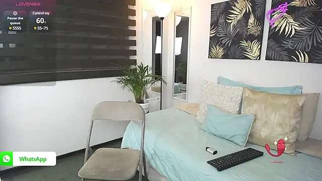 valentino Renato online show from January 2025 01:04:01 AM