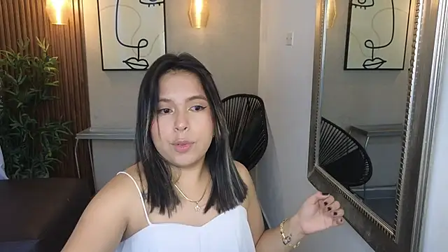 Snapshot of Sharlotte_Milk chatting on October 2025 11:03:01 AM Sharlotte Milk online show from October 2025 11:03:01 AM