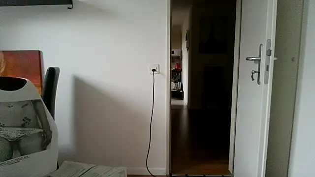 alpha-hunk online show from September 2025 07:12:01 AM