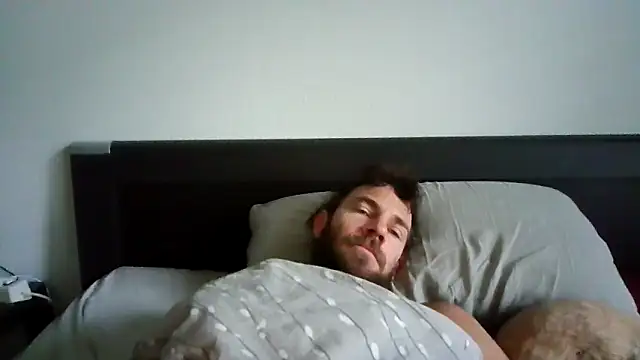 alpha-hunk online show from October 2025 07:28:01 AM