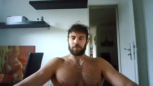 alpha-hunk online show from October 2025 02:43:02 PM