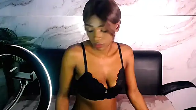 Ebonypreciousx online show from November 2025 07:35:01 PM