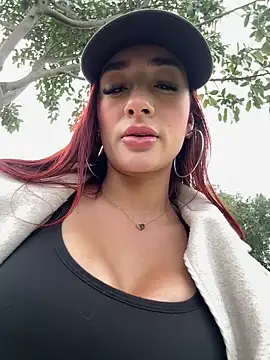 ariiel  online show from December 2025 04:13:02 PM