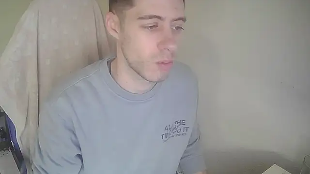 Snapshot of Murcianito chatting on February 2026 11:32:01 AM Murcianito online show from February 2026 11:32:01 AM