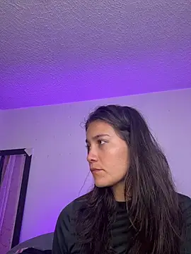 aurora divine online show from April 2026 07:06:02 PM