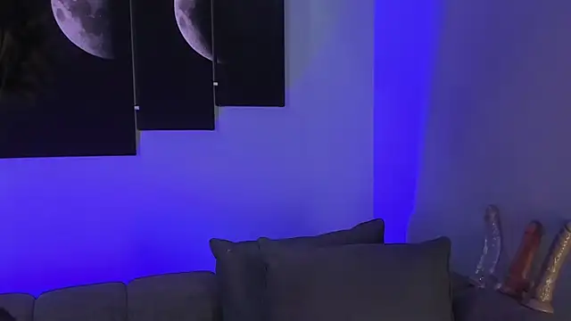 Snapshot of maddy_walker chatting on January 2025 08:37:02 PM maddy walker online show from January 2025 08:37:02 PM