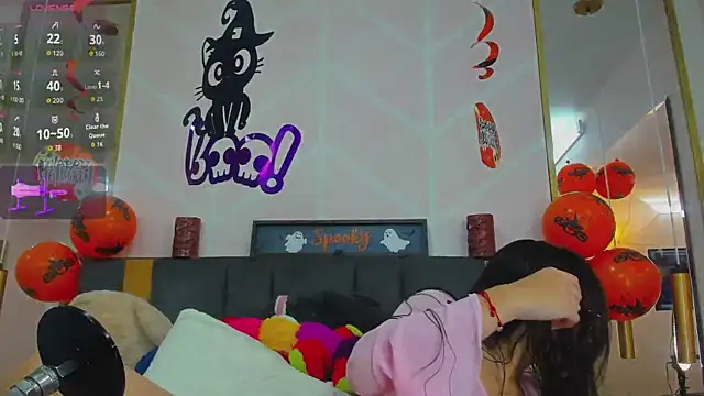 Snapshot of MadyJackson chatting on October 2025 01:39:01 PM MadyJackson online show from October 2025 01:39:01 PM