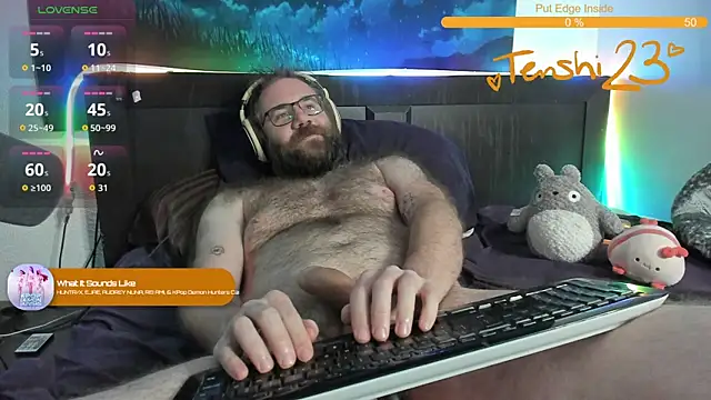 Snapshot of tenshi23strip chatting on October 2025 03:10:02 PM tenshi23strip online show from October 2025 03:10:02 PM