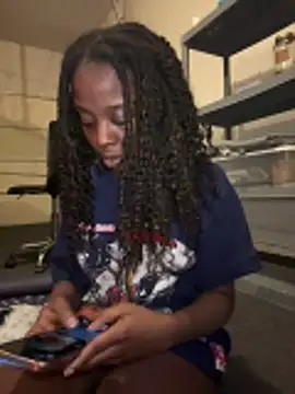 Snapshot of choclatepeaach chatting on December 2025 06:42:02 AM choclatepeaach online show from December 2025 06:42:02 AM