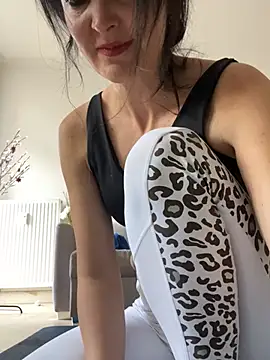 Snapshot of -OLYA- chatting on March 2025 10:16:02 AM -OLYA- online show from March 2025 10:16:02 AM