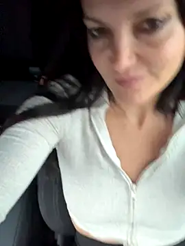 Snapshot of -OLYA- chatting on November 2025 06:57:01 AM -OLYA- online show from November 2025 06:57:01 AM