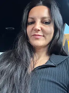 Snapshot of -OLYA- chatting on November 2025 07:18:01 AM -OLYA- online show from November 2025 07:18:01 AM