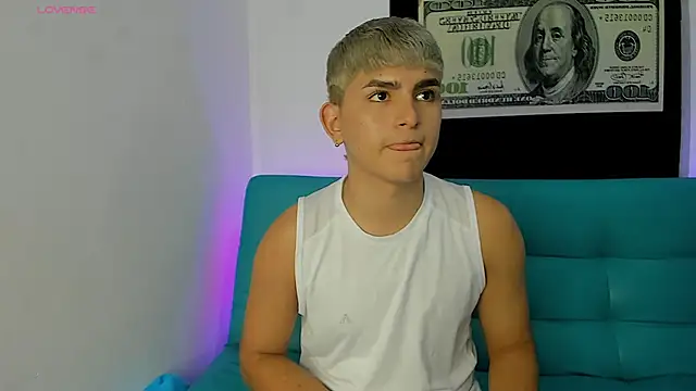 Snapshot of Lyam_ap chatting on October 2025 09:18:02 AM Lyam ap online show from October 2025 09:18:02 AM