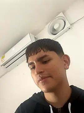 Snapshot of Lyam_ap chatting on November 2025 02:21:01 AM Lyam ap online show from November 2025 02:21:01 AM