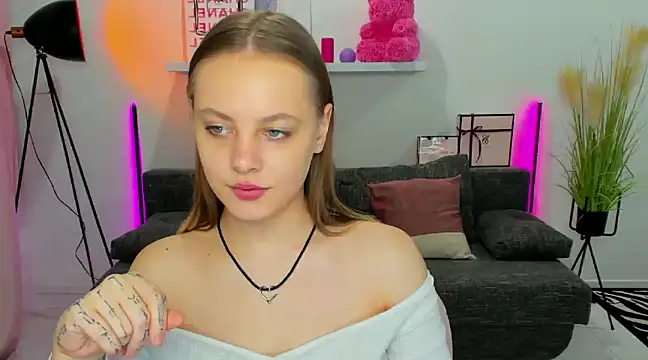 Snapshot of rora_skyline chatting on January 2025 11:21:02 PM rora skyline online show from January 2025 11:21:02 PM