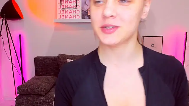 Snapshot of rora_skyline chatting on November 2025 06:47:01 AM rora skyline online show from November 2025 06:47:01 AM