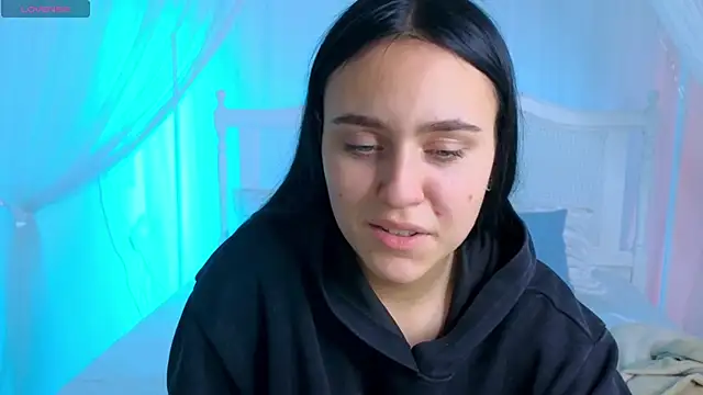 Snapshot of CooperAllana chatting on November 2025 07:18:02 AM CooperAllana online show from November 2025 07:18:02 AM