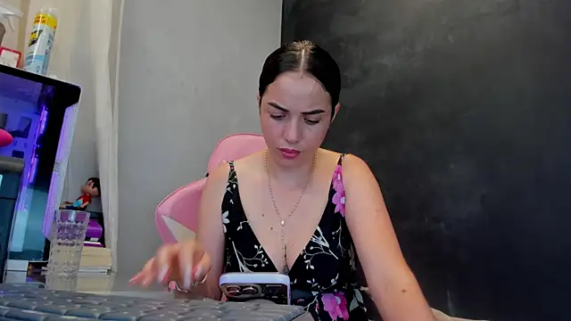 sherilkwang19tv online show from December 2025 10:06:01 PM