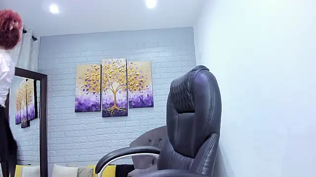 ebbafernandez  online show from January 2026 11:46:02 AM