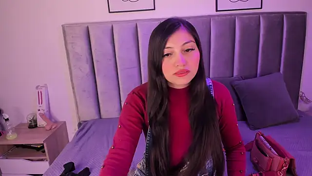 Emmy-Turnner online show from November 2025 12:13:01 PM