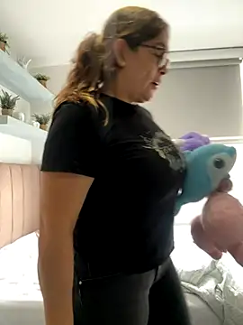 AntonellaAlondra4 online show from October 2025 02:21:02 PM