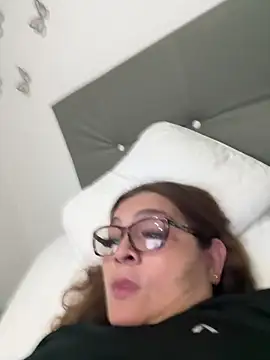 AntonellaAlondra4 online show from December 2025 02:17:01 AM