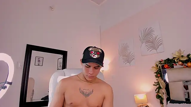 Snapshot of saraandstiven chatting on December 2024 03:49:01 AM saraandstiven online show from December 2024 03:49:01 AM