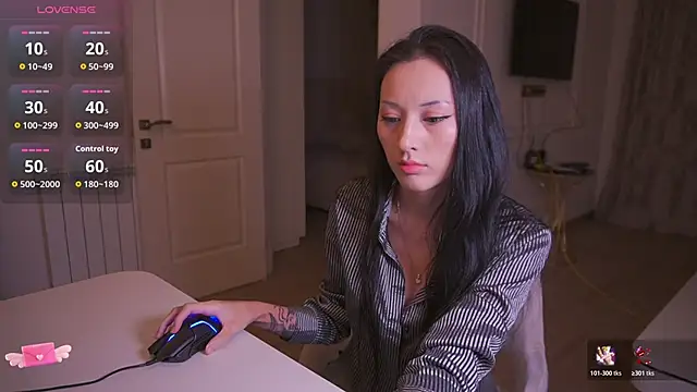 hana99 online show from October 2025 10:26:02 PM