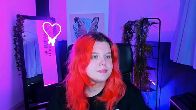 Snapshot of NielletaBlossom chatting on February 2025 05:14:02 AM NielletaBlossom online show from February 2025 05:14:02 AM