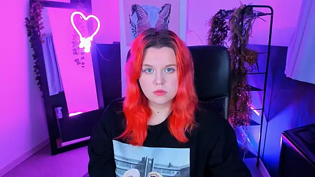 Snapshot of NielletaBlossom chatting on February 2025 05:13:02 AM NielletaBlossom online show from February 2025 05:13:02 AM