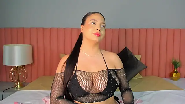 NathRossi online show from January 2025 11:24:01 PM