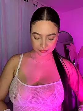 NathRossi online show from September 2025 11:05:02 PM